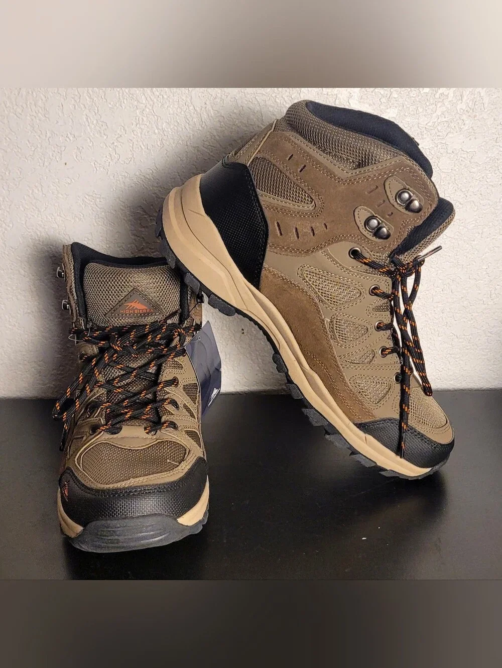 New High Sierra Style Rockford Mens Hiker Boots Size 10 Taupe